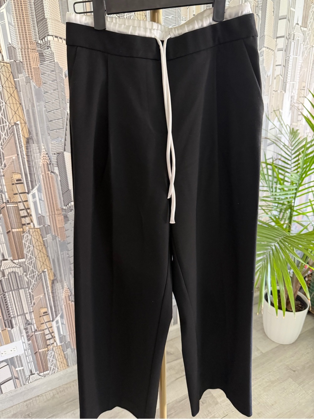 Zara Black Wide-Leg Pants with White Drawstring Waist